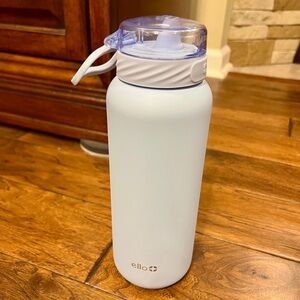 Ello Light Blue Water Bottle with lockable lid